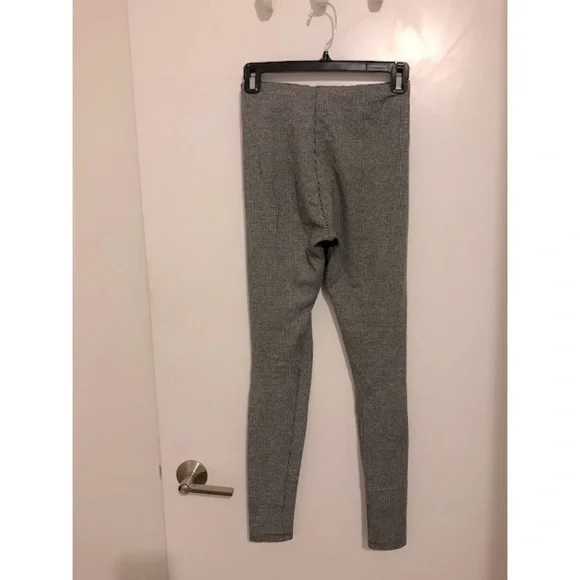 Patterned Leggings - Picture 2 of 2